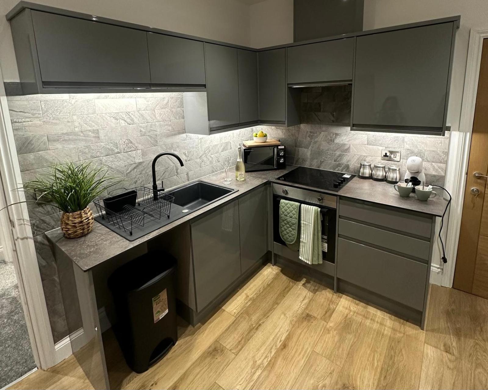 The Crown View - Luxury Apartment - Free Parking Nearby Harrogate Buitenkant foto