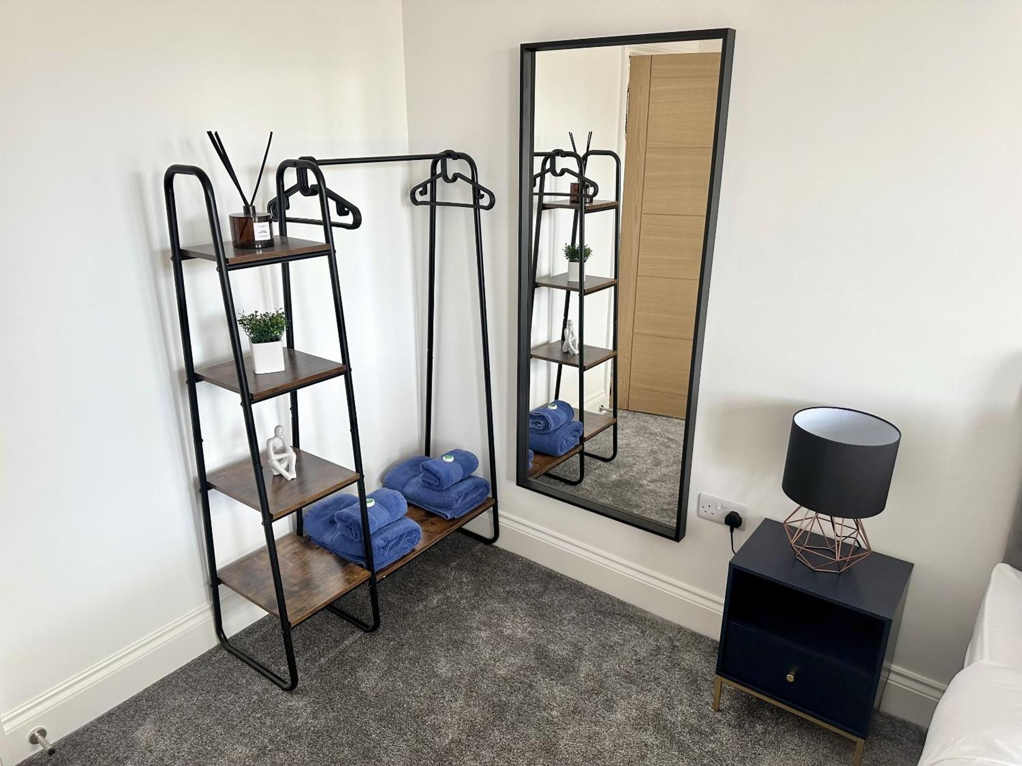 The Crown View - Luxury Apartment - Free Parking Nearby Harrogate Buitenkant foto